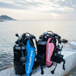 【旅行潛水首選|輕巧穩定背飛式BCD】SCUBAPRO Navigator Lite 背飛式BCD|兩種可調尺碼|可換彩色氣囊面套🎨|輕便可折